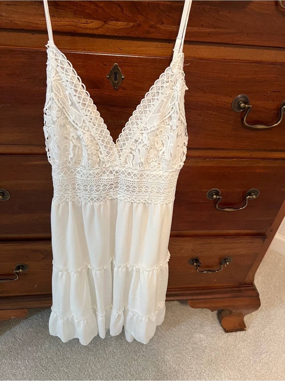 Amazon White Lace Crochet V-Neck Chemise Slip